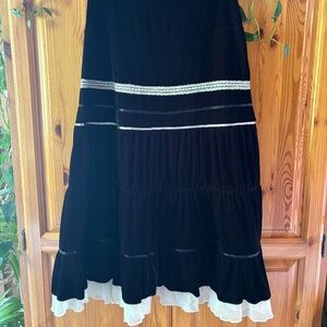 Vintage 90’s prarie bohemian black velvet/ lace tiered midi skirt women’s small